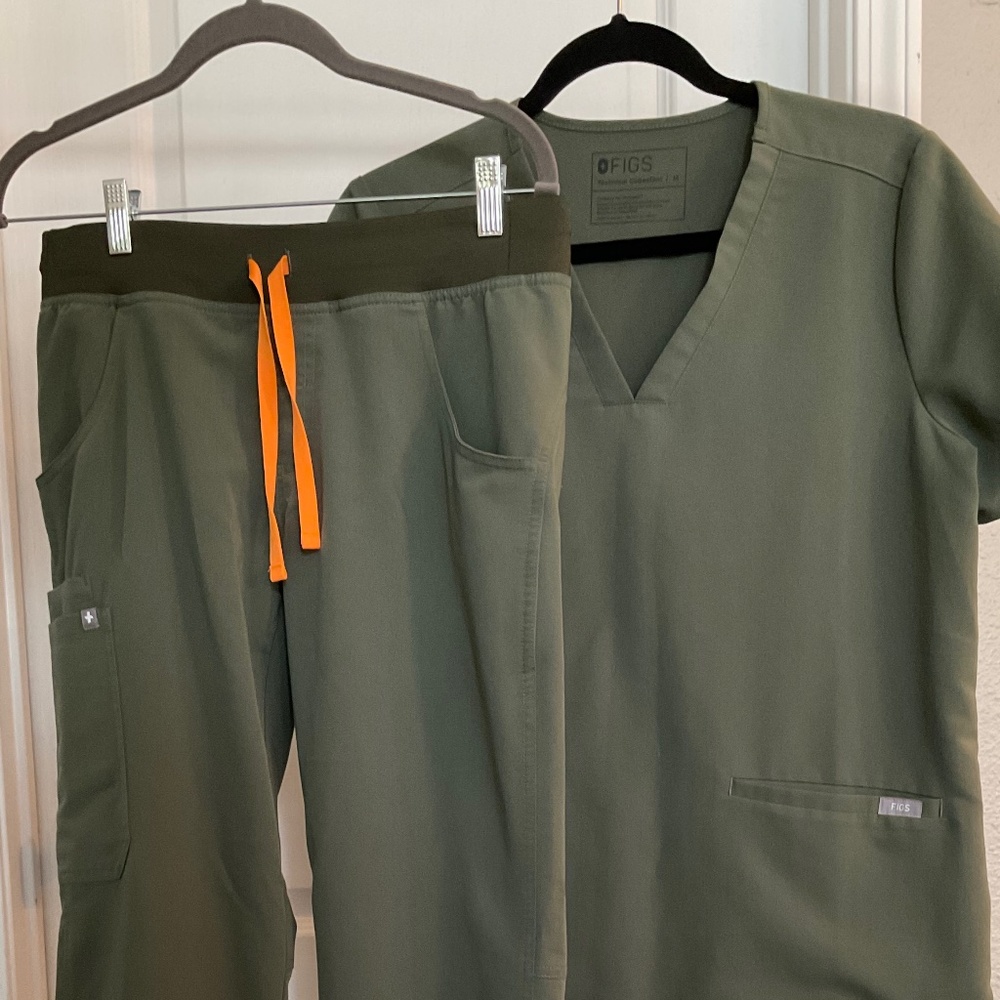 Figs Scrub Set Olive Green size small medium